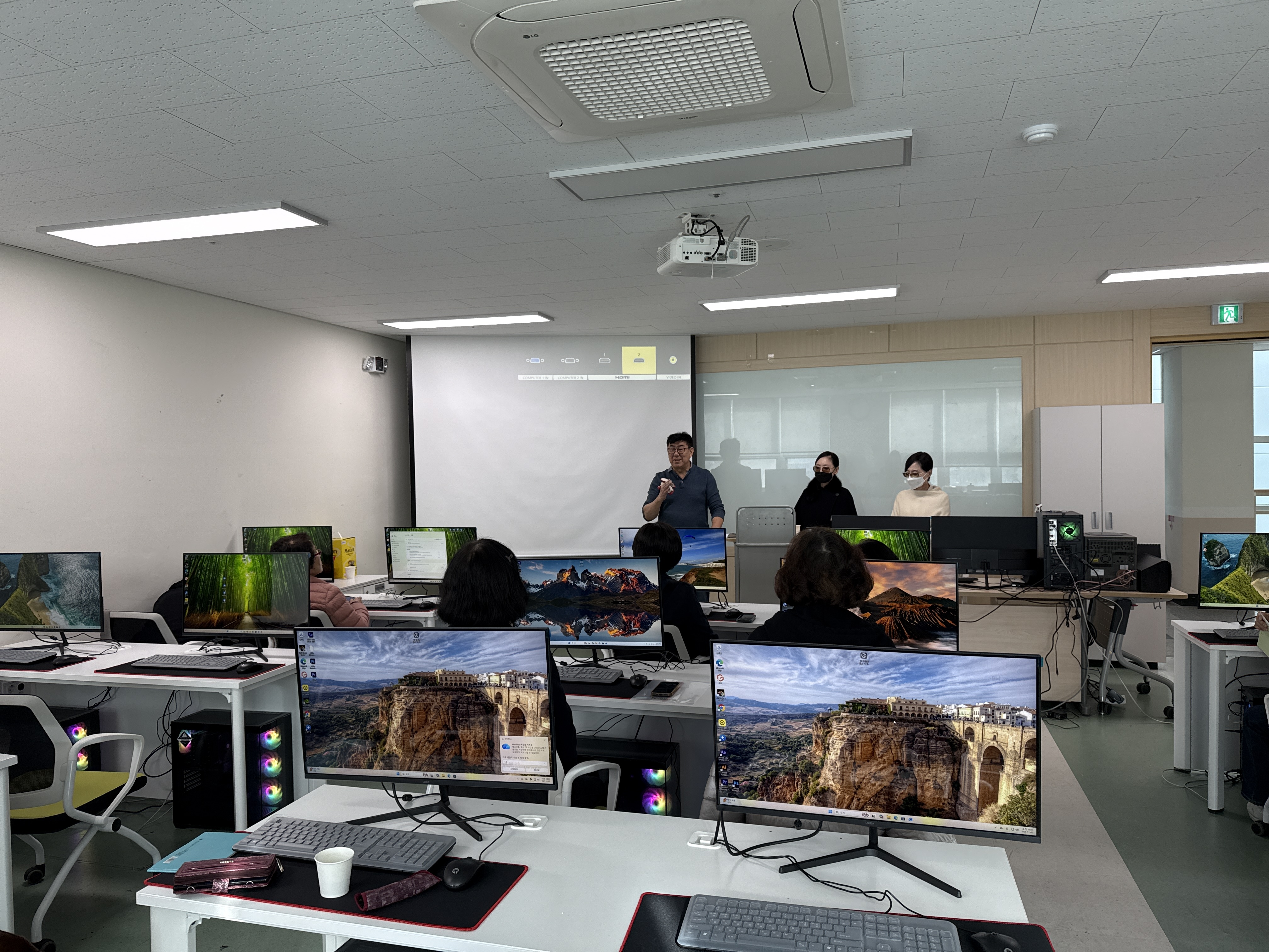 AI 교육 활동 사진
